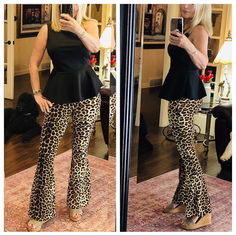 10/11 HOST PICK high waist leopard bellbottoms - Picture 5 of 6